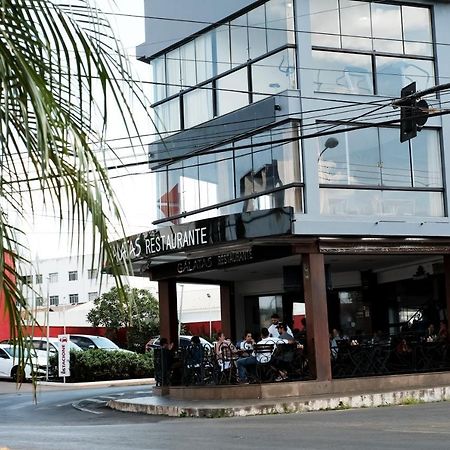 Galatas Central Hotel Patos de Minas Bagian luar foto